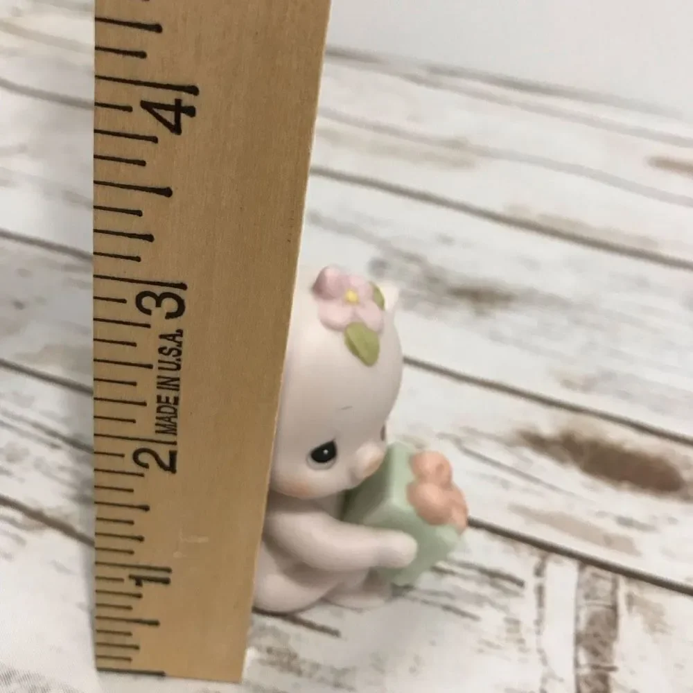 Precious Moments Oinky Birthday‎ Pig Figurine